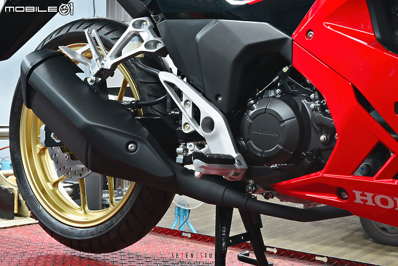 超簡易開箱HONDA外勞神車WINNER X V4 (堪稱新待轉區6速檔車小鋼炮)