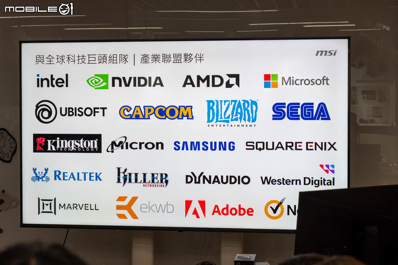 【活動體驗】Mobile01 x 微星 EZ DIY PC 組裝體驗會 體驗 DIY 組裝樂趣／液態氮超頻 還有專業小姐姐指導