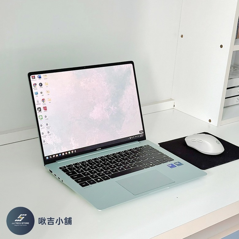 開箱&分享 荣耀Honor MagicBook Pro 14（2025） 🖥️(全實拍及開箱影片)