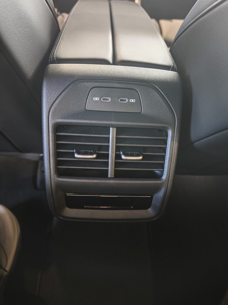 試乘VW Passat Variant 330TSI R-Line的心得分享(含All New Tiguan 330靜態賞車）