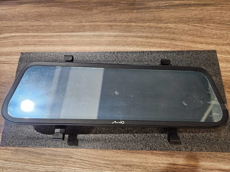 3000多元入手 Mio D900後視鏡型 雙鏡頭 全屏觸控行車記錄器
