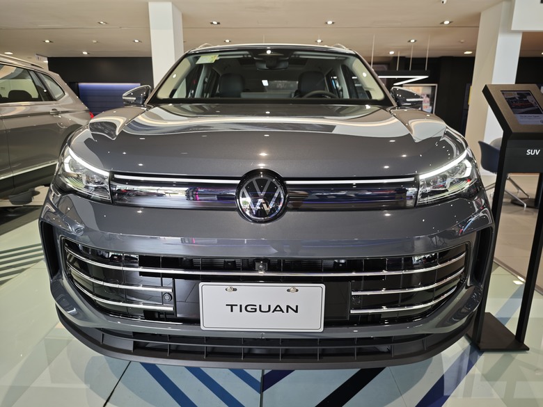 試乘VW Passat Variant 330TSI R-Line的心得分享(含All New Tiguan 330靜態賞車）