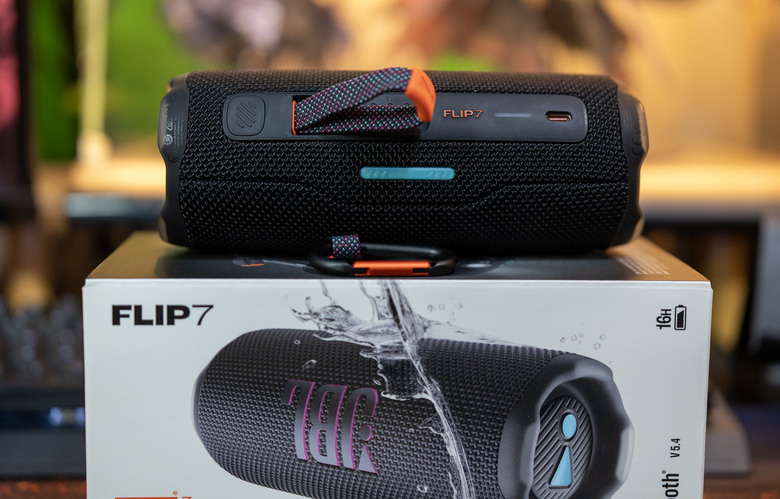 【開箱！】JBL Flip 7 防水防塵防摔的可攜式時尚藍芽喇叭！