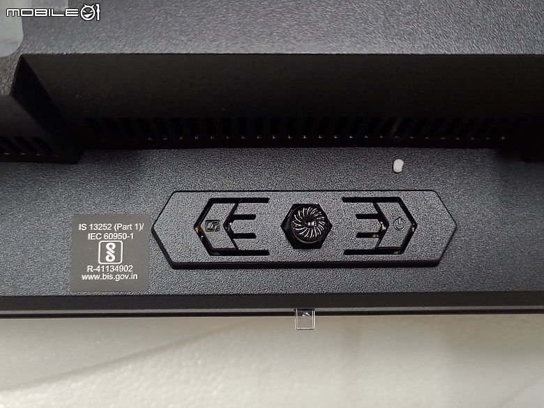 [分享開箱]MSI GAMING 微星 321UP QD-OLED