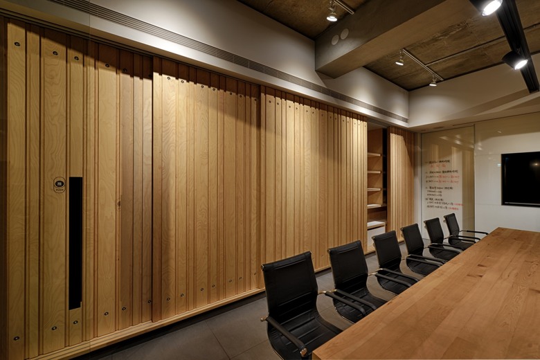 點我看大圖 【開箱】不只是工作!機械大廠總部竟然像美術館│台南商業空間設計分享