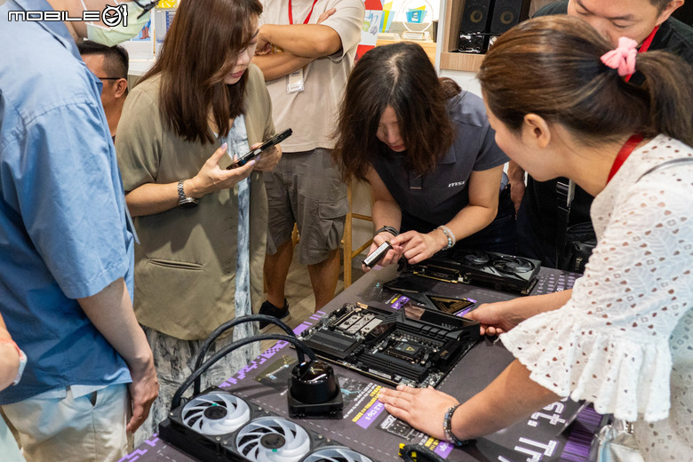 【活動體驗】Mobile01 x 微星 EZ DIY PC 組裝體驗會 體驗 DIY 組裝樂趣／液態氮超頻 還有專業小姐姐指導