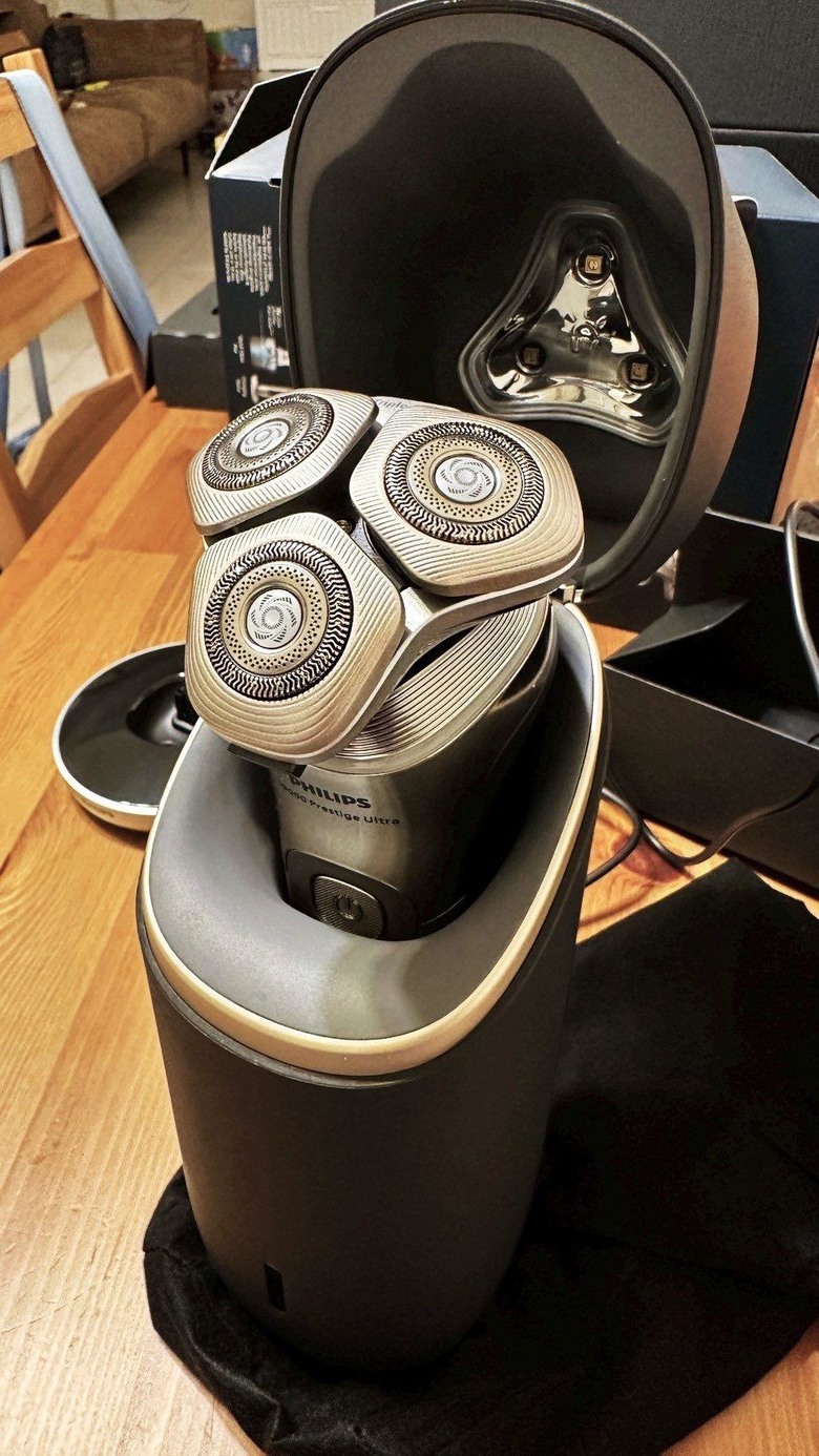 （開箱）PHILIPS XP9000系列旗艦電鬍刀的個人心得（文長）
