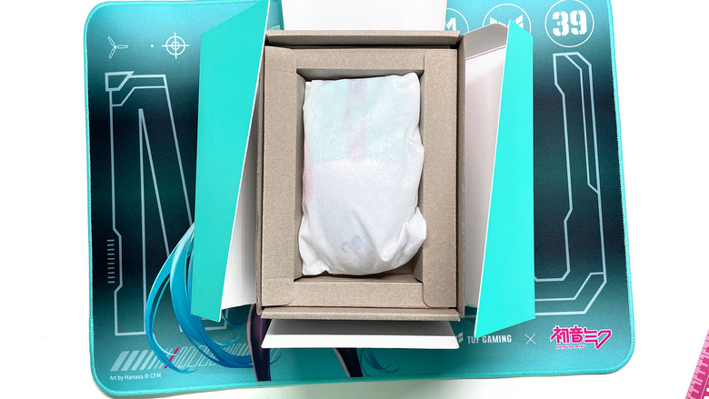 【阿洪開箱中】ASUS TUF Gaming × 初音未來 聯名電競套裝完整開箱!初音ミク Hatsune Miku (圖多)