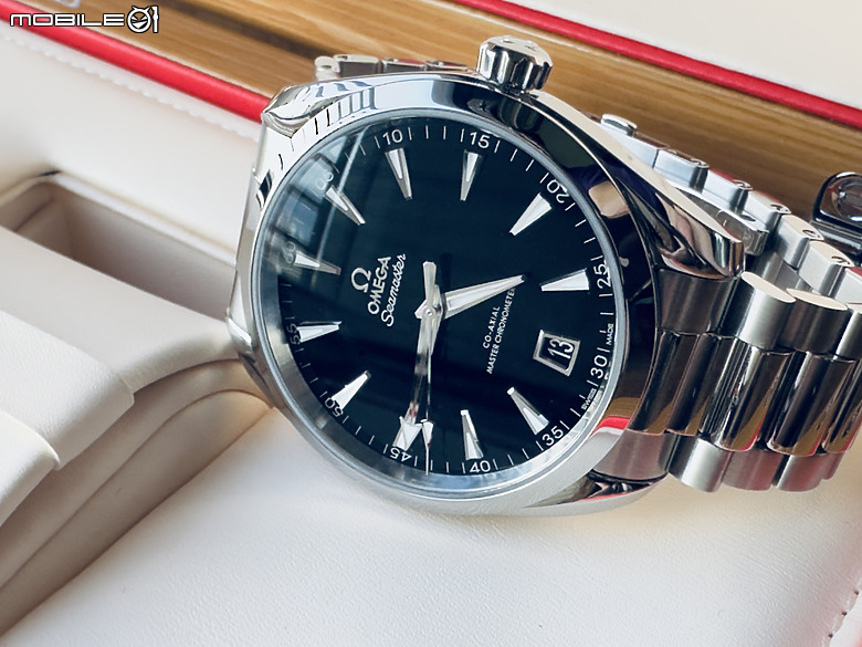 點我看大圖 【東京購錶記】遇見命定的OMEGA Aqua Terra 150漆黑盤面款
