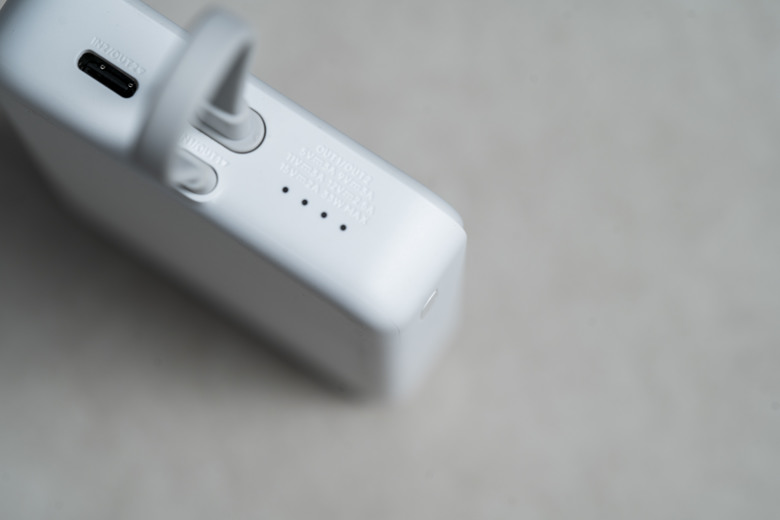 【開箱測試】Xiaomi 磁吸自帶線行動電源 10000mah 33W 便宜實用 但缺點明顯