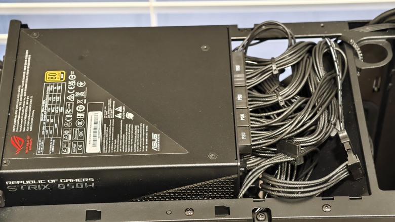 (舊殼開箱) 主打高風量的散熱布局，Fractal Design Torrent Compact & Nano開箱試用