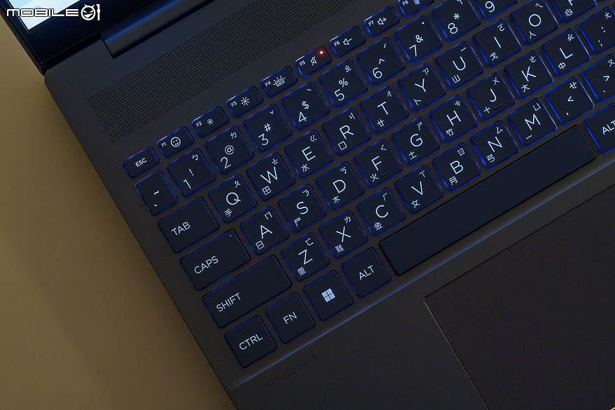 HP OmniBook 5 16 AMD 測試報告｜完美平衡工作與生活需求的便攜 AI 筆電
