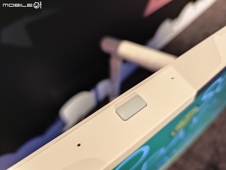 點我看大圖 【 體驗會實況 】LG 以透明面板 「SINGNATURE OLED T」旗艦機種領軍,展現顯示器產品未來的嶄新風貌!