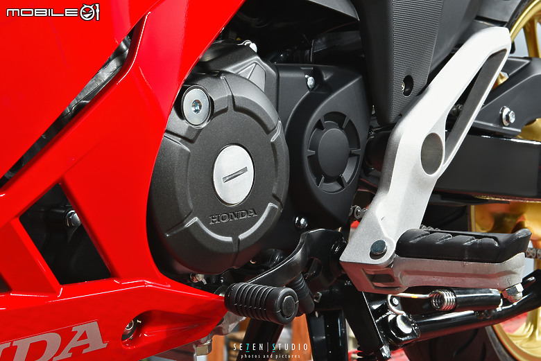 超簡易開箱HONDA外勞神車WINNER X V4 (堪稱新待轉區6速檔車小鋼炮)