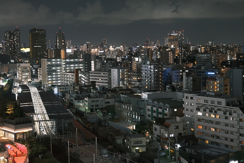 點我看大圖 Sigma 17-40mm f/1.8 DC Art 評測報告|我獨自升級、重塑 APS-C 變焦神鏡 ft. X-M5