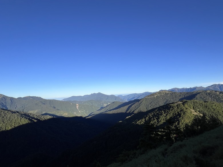 登鈴鳴閂山 ,被颱風追趕