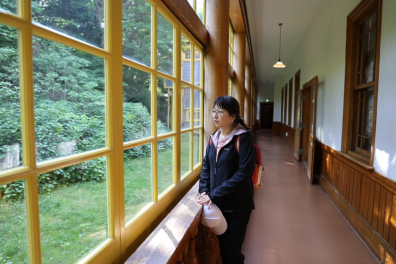 點我看大圖 夏日北海道自由行-函館篇(五稜郭/旬花/大黑屋/函館朝市/金森紅磚倉庫/小丑漢堡/八幡坂/元町/根室花丸/函館山)
