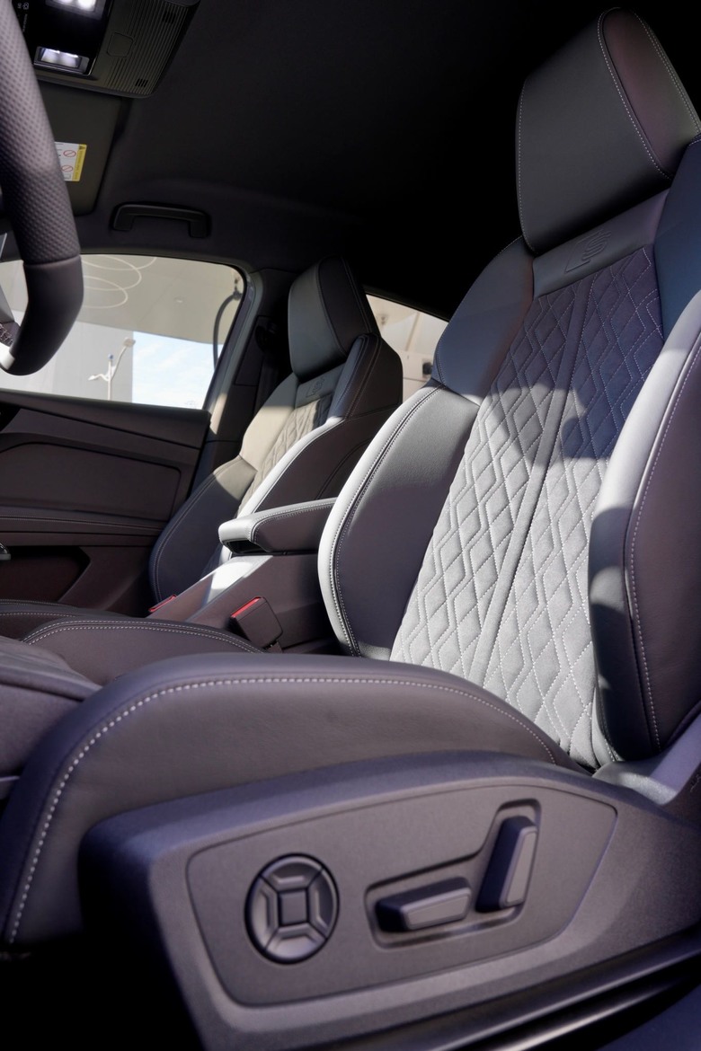 ==簡單開箱== Audi Q4 Sportback e-tron 45 Edition One 心得分享