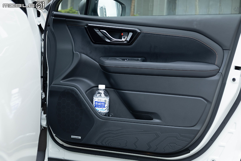 Subaru Forester Hybrid 大改款試駕｜全新油電動力更省油，但四驅性能一樣出色！