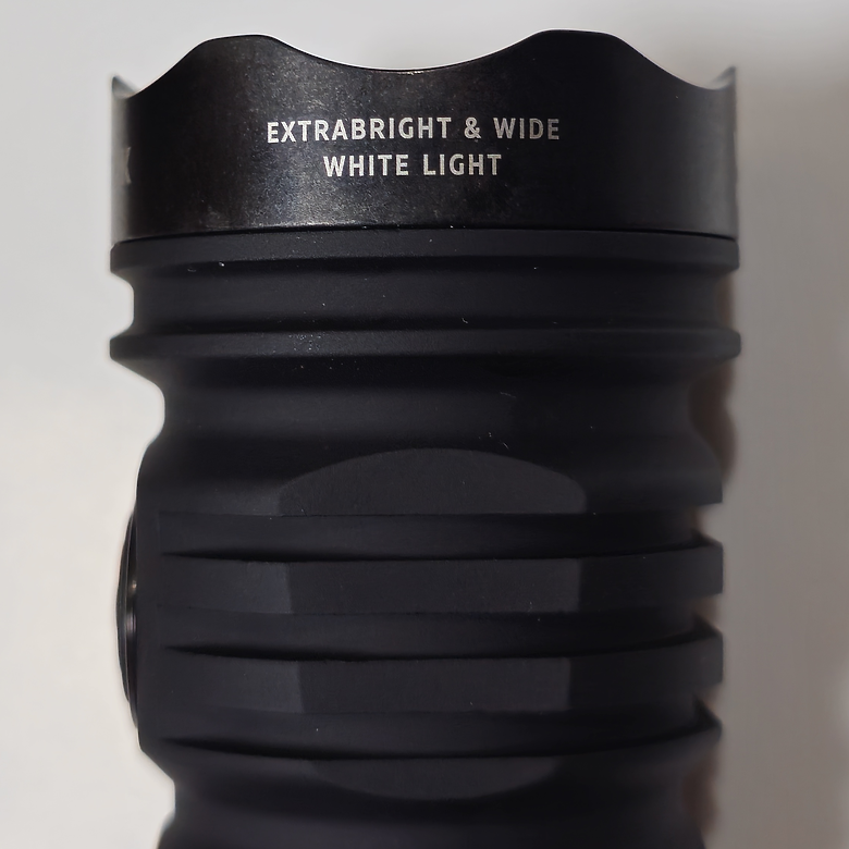 點我看大圖 加拿大 Armytek Viking Pro Max 戰術泛光手電筒開箱【2025最新版本】