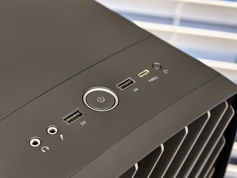 (舊殼開箱) 主打高風量的散熱布局，Fractal Design Torrent Compact & Nano開箱試用