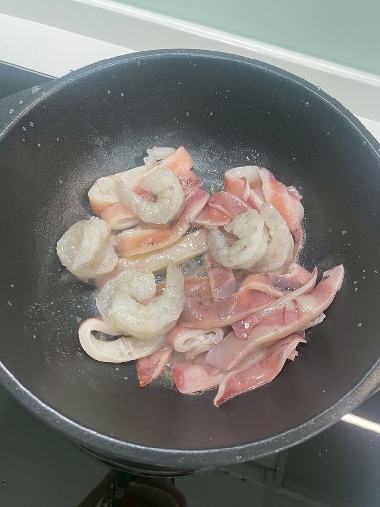 簡單但是味道超鮮的海鮮粥！