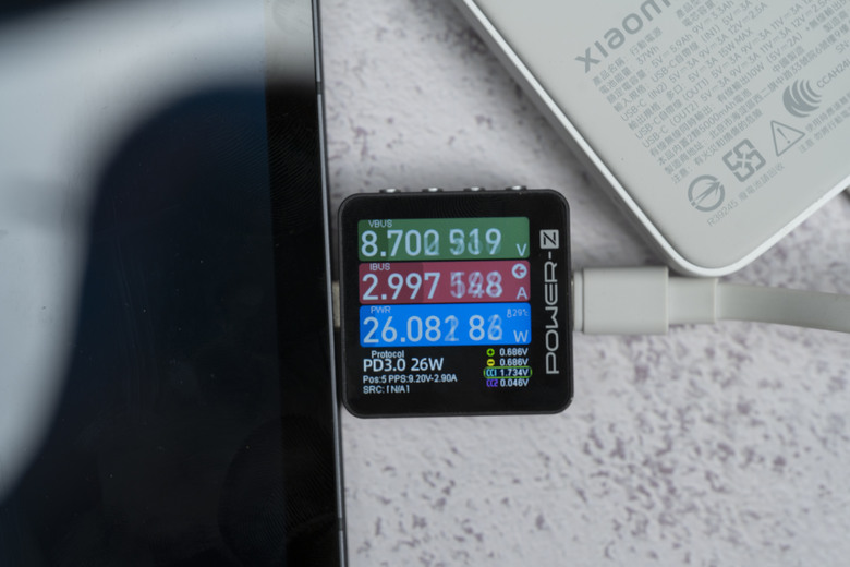 【開箱測試】Xiaomi 磁吸自帶線行動電源 10000mah 33W 便宜實用 但缺點明顯