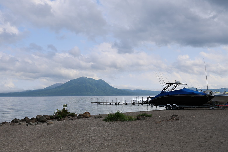 點我看大圖 夏日北海道自由行-洞爺+支笏湖篇(筒倉展望台/有珠山/遊覽船/夏日花火/登別地獄谷/支笏湖/Soul Store湯咖哩)