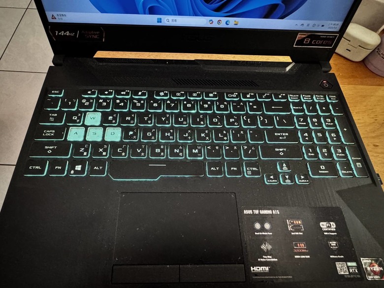 分享升級舊款TUF筆電面對Win10 EOS的選擇