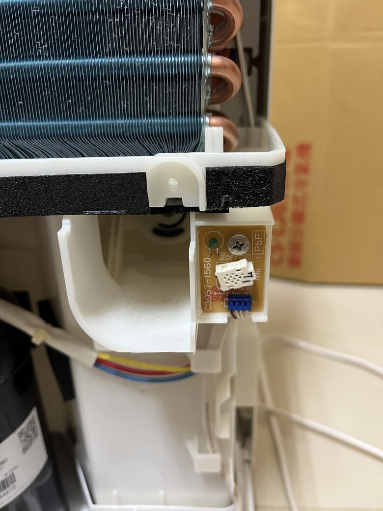 Panasonic 除濕機 F-Y22EN 更換濕度感應器(濕敏電阻)