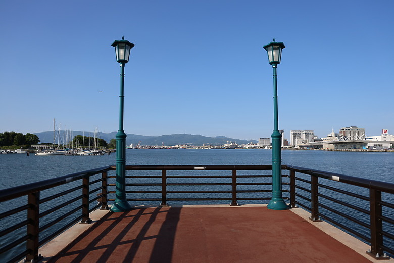 點我看大圖 夏日北海道自由行-函館篇(五稜郭/旬花/大黑屋/函館朝市/金森紅磚倉庫/小丑漢堡/八幡坂/元町/根室花丸/函館山)