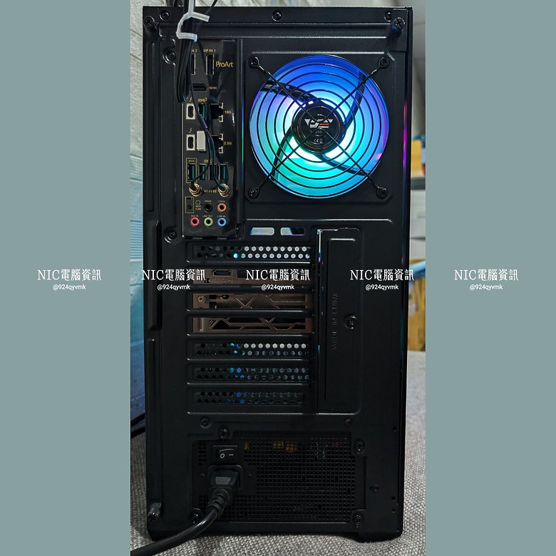 【開箱分享】打造性能與美學兼具的桌機 — darkFlash DS900 WOOD BLACK + 高階配置整機紀錄