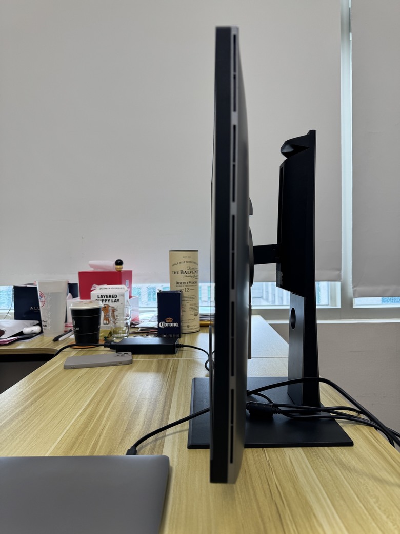 ViewSonic 5K創作者螢幕VP2788-5K開箱