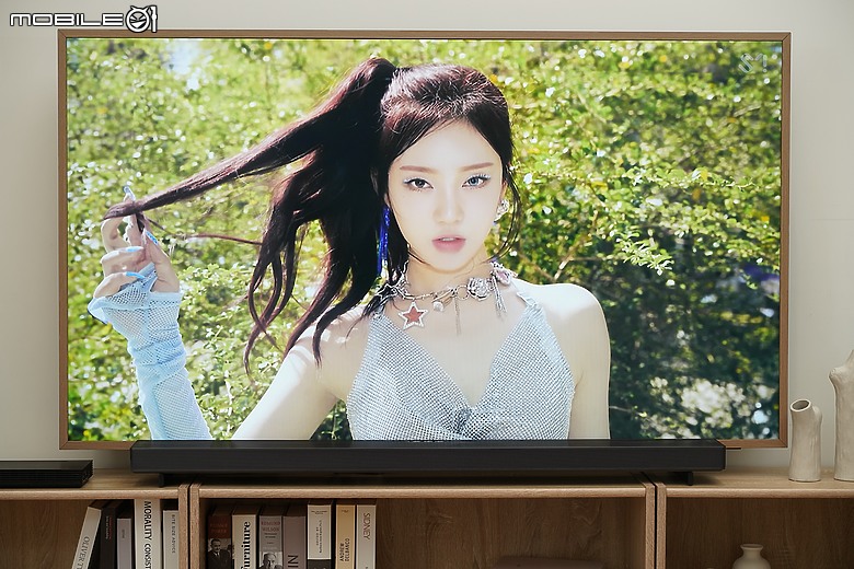 三星 The Frame Pro｜藝術走進日常，化身客廳中的美術館！畫質、抗反光全面進化！
