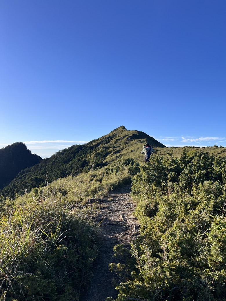 登鈴鳴閂山 ,被颱風追趕
