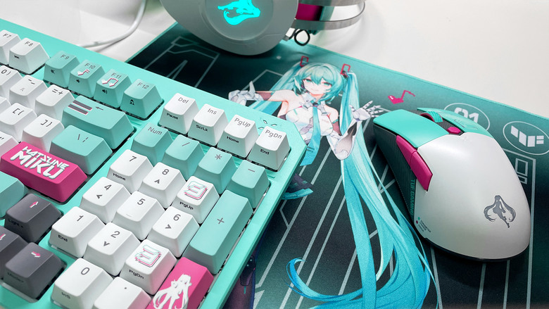 【阿洪開箱中】ASUS TUF Gaming × 初音未來 聯名電競套裝完整開箱!初音ミク Hatsune Miku (圖多)