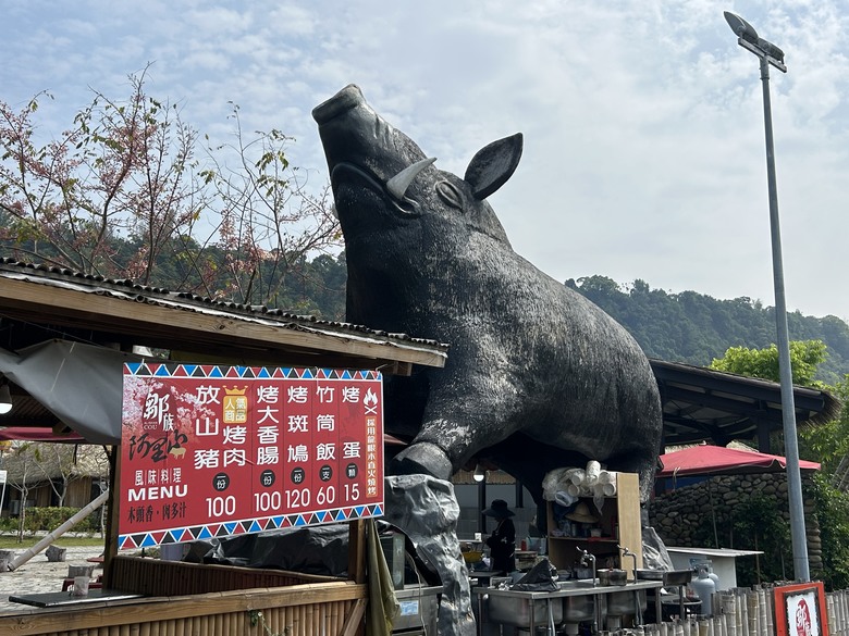 騎遊阿里山下的鄒族文化園區巡禮