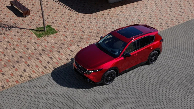 Mazda第三代CX-5終於現身！油電動力、無實體按鍵數位介面上身！