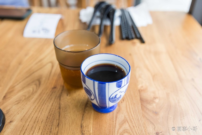 宜蘭羅東美食推薦-甩壹碗雲南米線專賣店，十幾種佐料任你加，老闆記憶裡的雲南米線就要這樣吃才好吃！！！