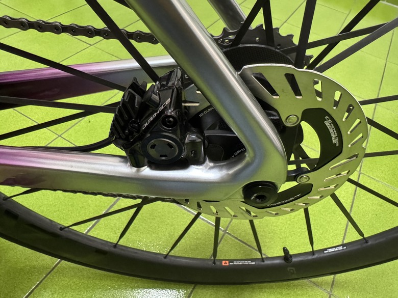 【開箱】Giant 2025 車隊版 Propel Advanced SL