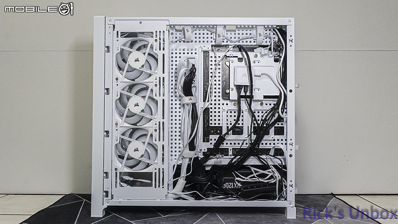【開箱】高模組化頂級中塔機殼 | CORSAIR FRAME 5000D RS ARGB WHITE