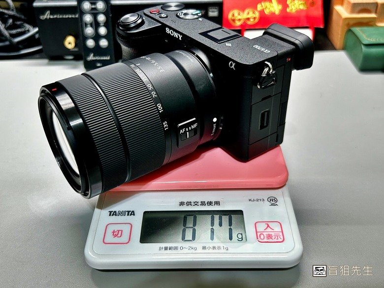 【盲狙先生傳100】SONY a6700M 被小惡魔推坑篇 | SEL18135 KIT鏡+SEL16F2.8,街拍、旅遊一次到位的入門機首選
