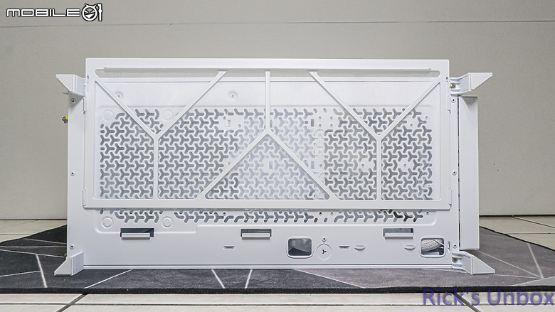 【開箱】高模組化頂級中塔機殼 | CORSAIR FRAME 5000D RS ARGB WHITE