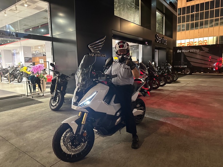 喜迎2025 X-ADV