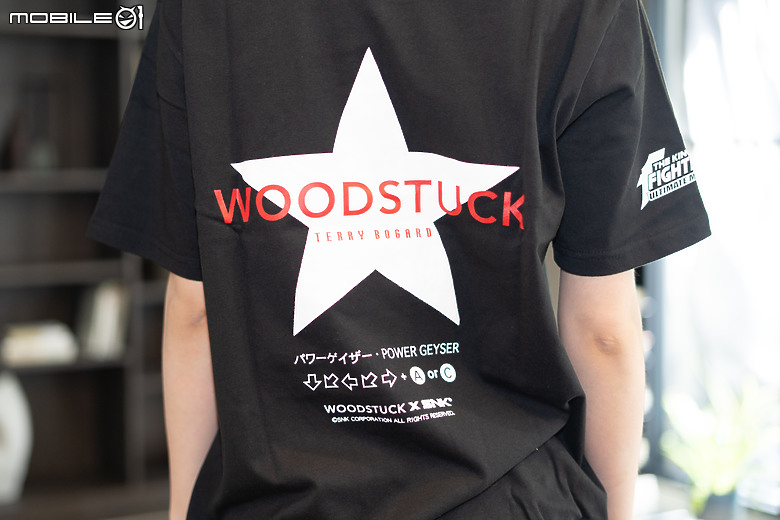 《拳皇 '98 UM》x WOODSTUCK 聯名服飾第二彈｜再戰經典、燃起街頭！