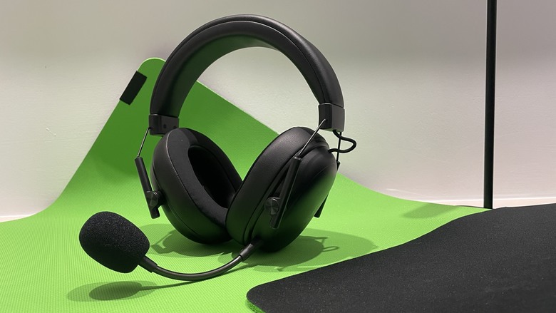 【阿洪開箱中】Razer 雷蛇 黑鯊 Blackshark V3X Hyperspeed 電競耳麥 戴三小時不悶、PS5+iPad+筆電全都通!三模連線軟硬體全面實測(圖多)