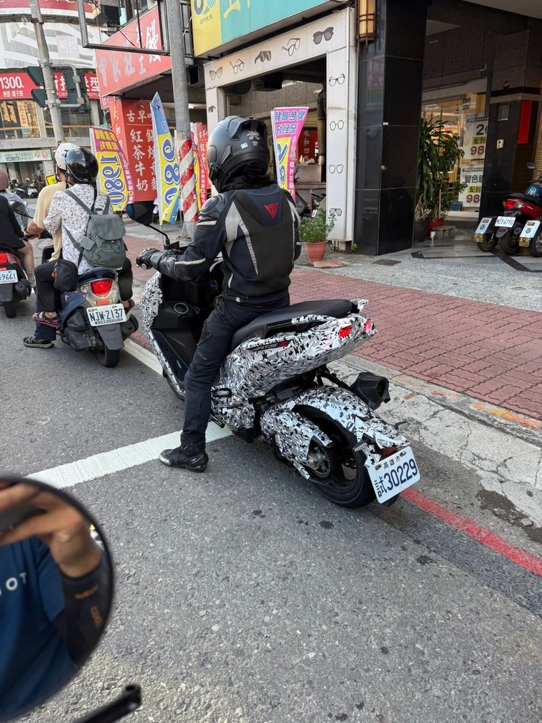 【國內新訊】KYMCO KRV 搭載自家RTS R 電推現身??
