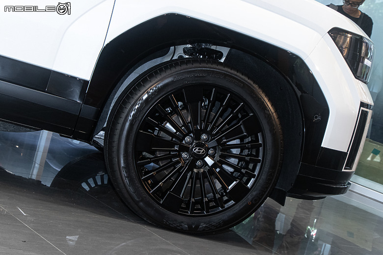 【採訪】Hyundai Santa Fe新增「Calligraphy」旗艦車型,獨享專屬內外標配、售價212.9萬元起!