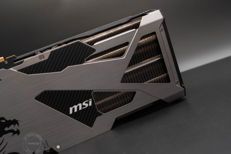 MSI GeForce RTX 5070 Ti 16G VANGUARD SOC 顯示卡開箱評測 | 太空船強大渦輪靈感設計、碳纖維裝飾未來感十足