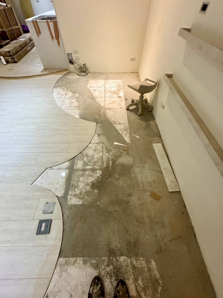 開箱文---清透明亮的40年老公寓翻新-重軟裝輕硬裝(08.05更新到廚具安裝完成)